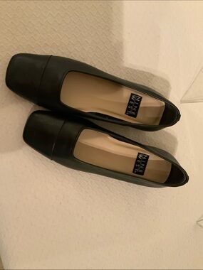 Navy flats